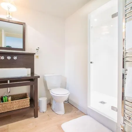 Private Vision With Its Magnificent View Overlooking The Sea Èze