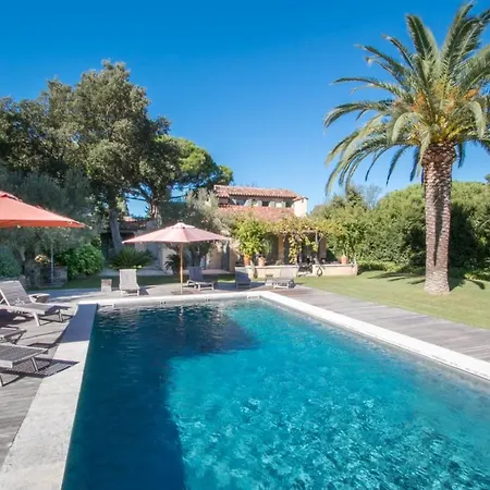 Private Vision With Its Magnificent View Overlooking The Sea Apartment